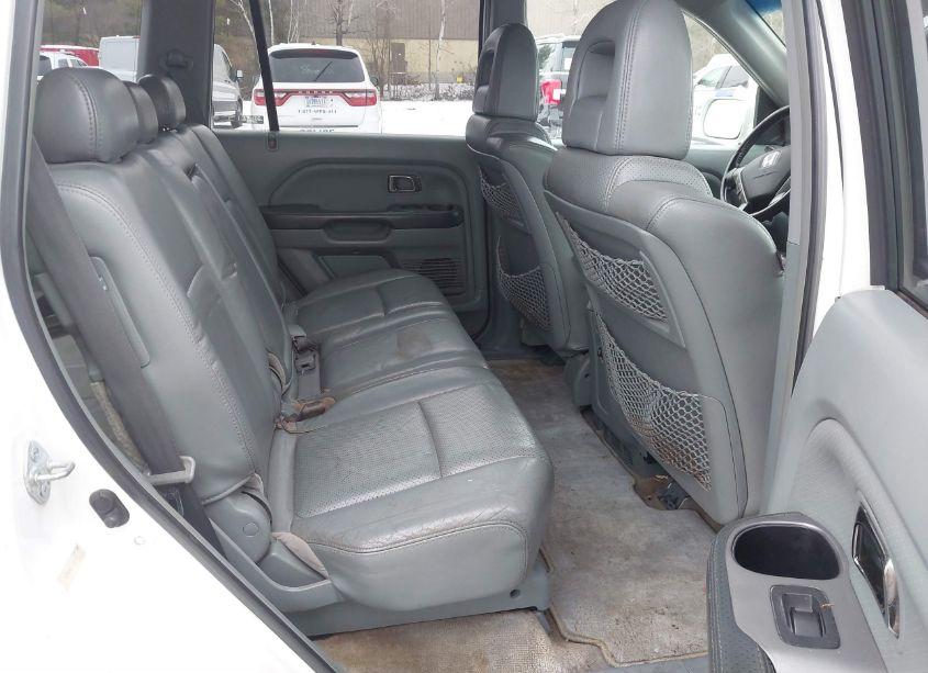 Photo 8 of 2005 Honda Pilot EX-L (VIN 5FNYF18505B059713)