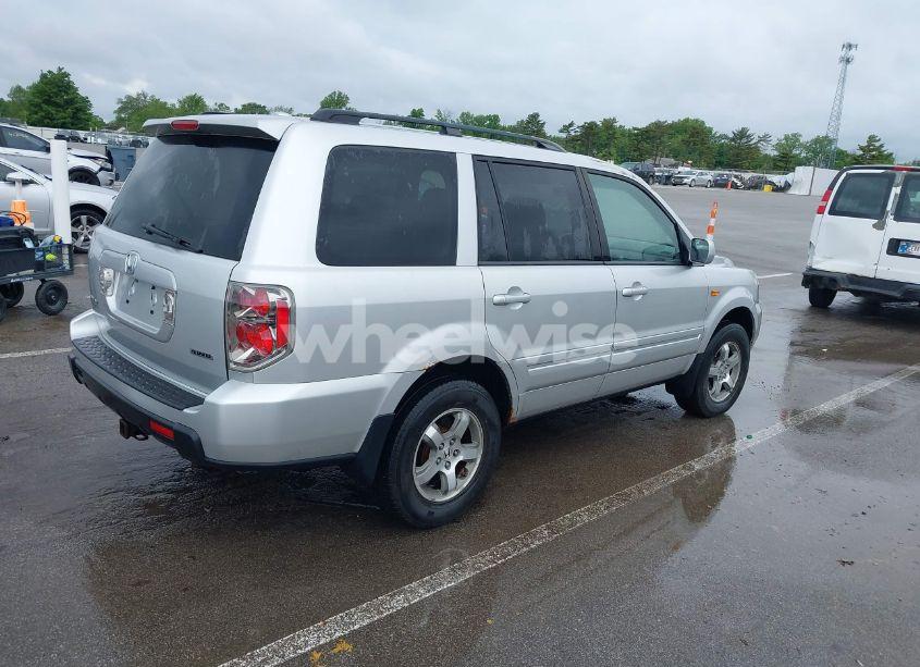 Photo 4 of 2008 Honda Pilot EX-L (VIN 5FNYF18508B020009)