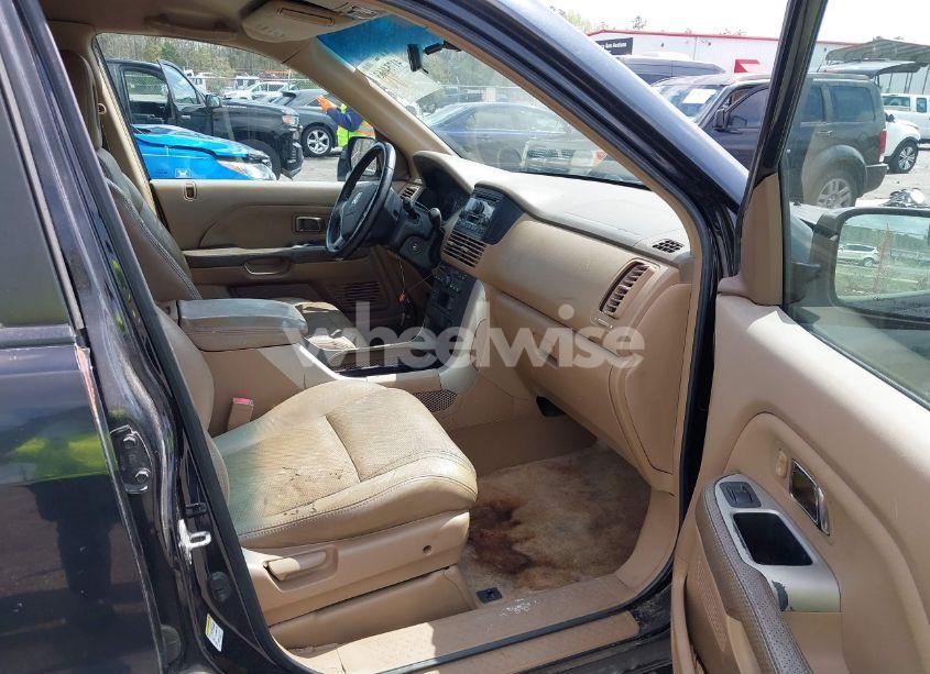 Photo 5 of 2004 Honda Pilot EX-L (VIN 5FNYF18514B001334)