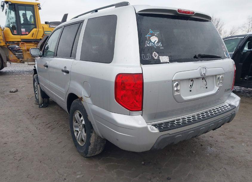 Photo 3 of 2005 Honda Pilot EX-L (VIN 5FNYF18515B022718)