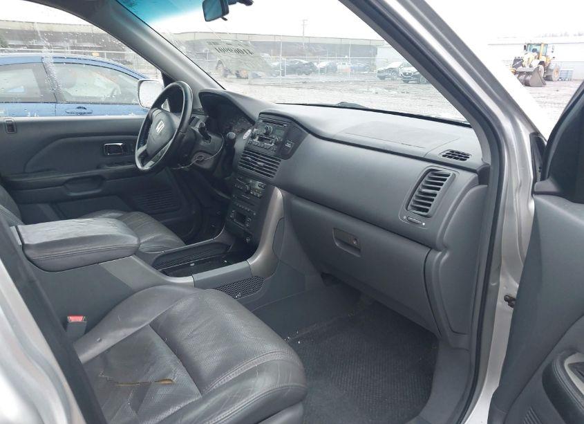 Photo 5 of 2005 Honda Pilot EX-L (VIN 5FNYF18515B022718)