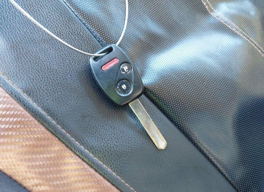 Photo 11 of 2005 Honda Pilot EX-L (VIN 5FNYF18515B064127)