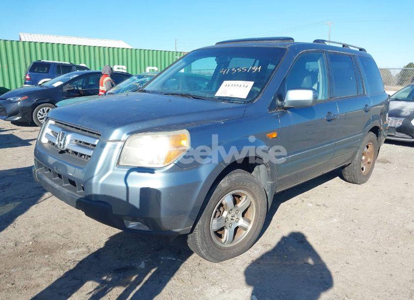 Photo 2 of 2006 Honda Pilot EX-L (VIN 5FNYF18516B002860)