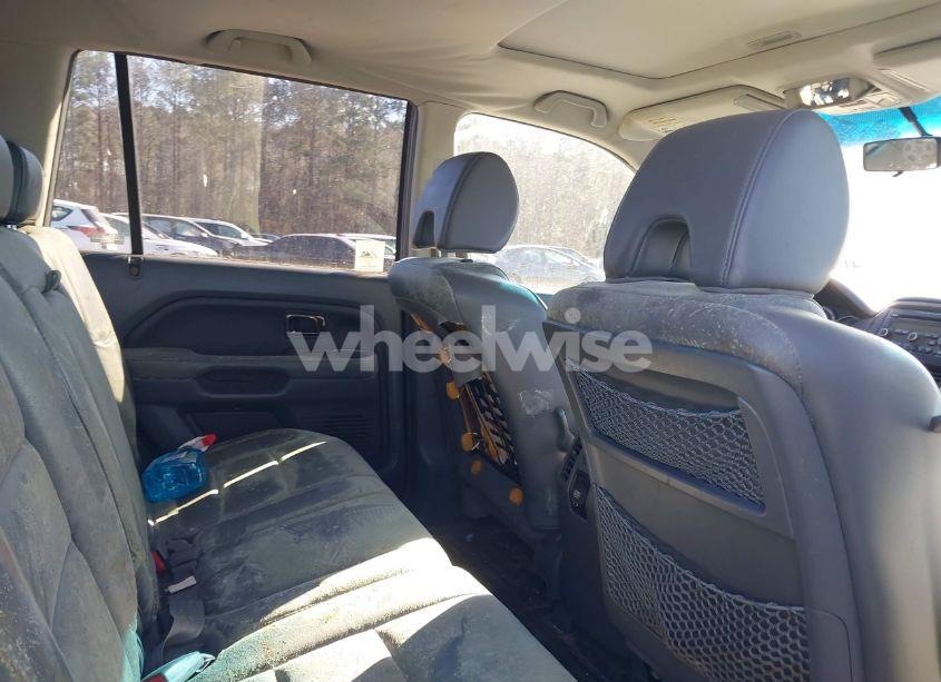 Photo 8 of 2006 Honda Pilot EX-L (VIN 5FNYF18516B002860)