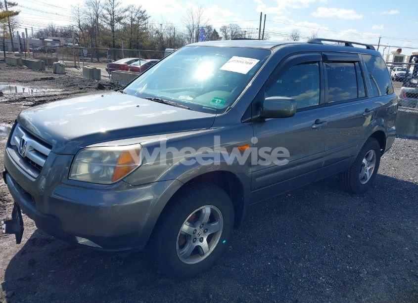 Photo 2 of 2008 Honda Pilot EX-L (VIN 5FNYF18518B023615)