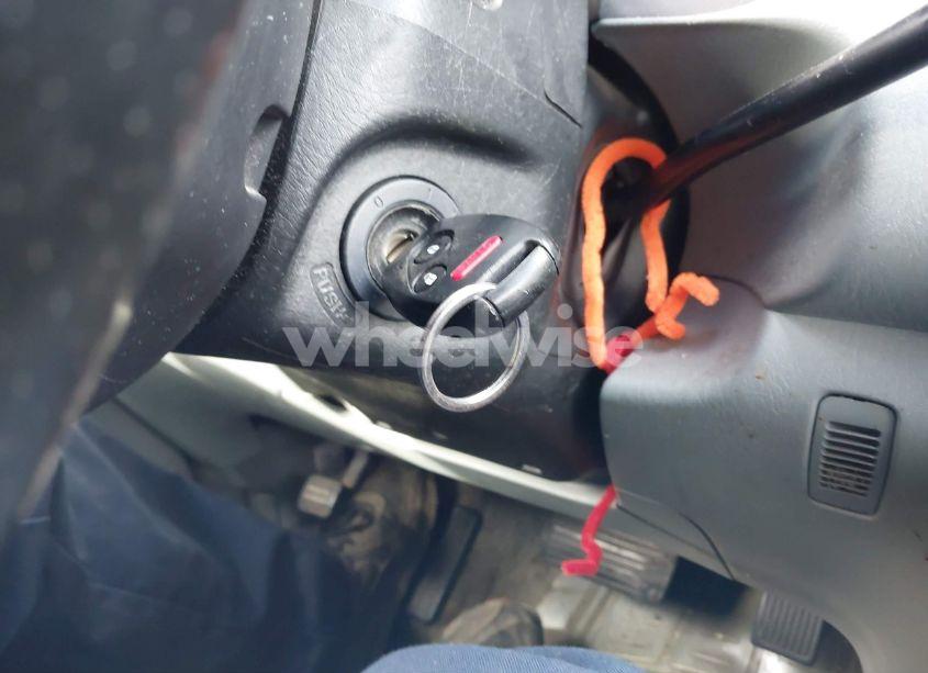 Photo 11 of 2005 Honda Pilot EX-L (VIN 5FNYF18525B004597)