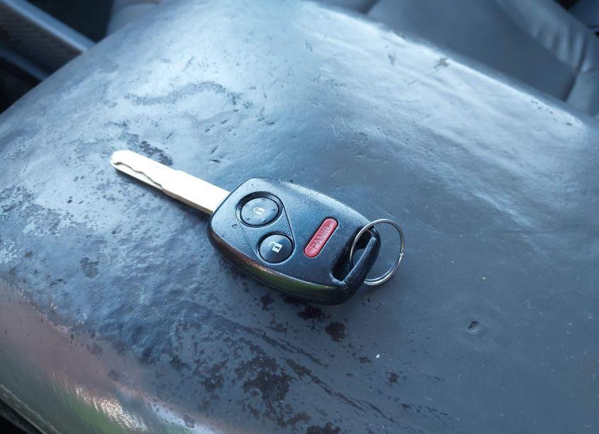 Photo 11 of 2005 Honda Pilot EX-L (VIN 5FNYF18525B051600)