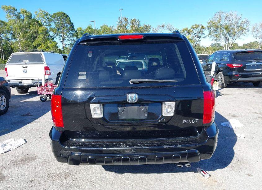 Photo 16 of 2005 Honda Pilot EX-L (VIN 5FNYF18525B051600)