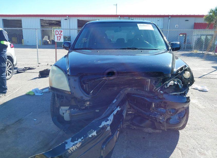 Photo 6 of 2005 Honda Pilot EX-L (VIN 5FNYF18525B051600)