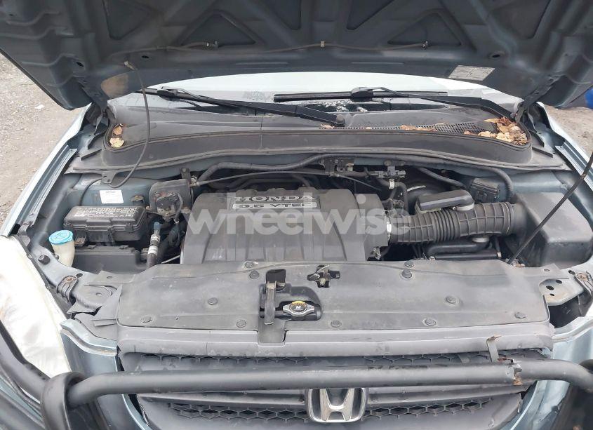 Photo 10 of 2005 Honda Pilot EX-L (VIN 5FNYF18535B020548)