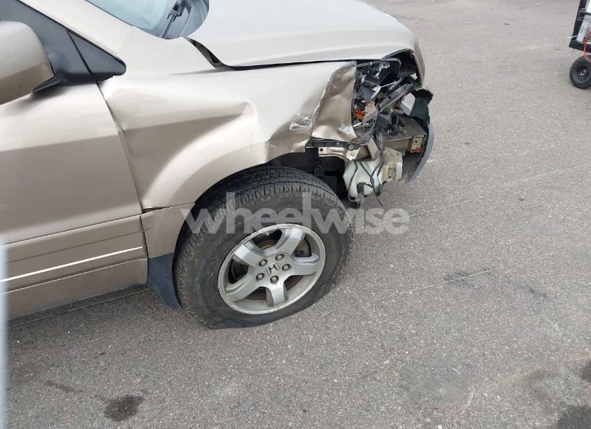 Photo 6 of 2005 Honda Pilot EX-L (VIN 5FNYF18535B053825)