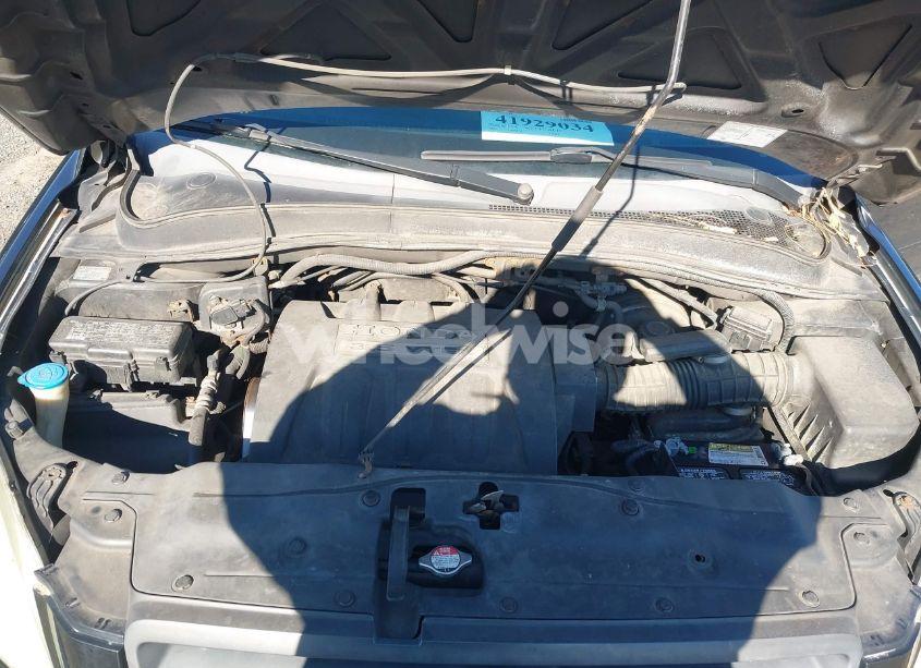 Photo 10 of 2005 Honda Pilot EX-L (VIN 5FNYF18535B054313)