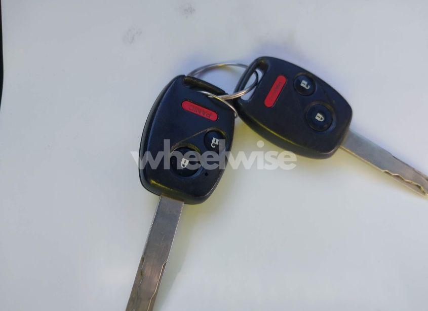 Photo 11 of 2005 Honda Pilot EX-L (VIN 5FNYF18535B054313)