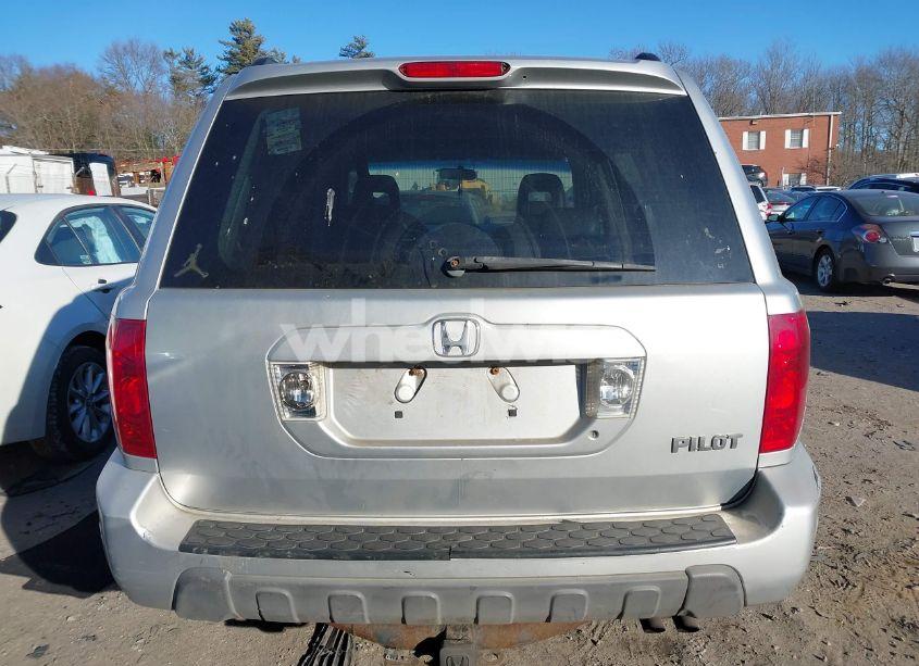 Photo 16 of 2005 Honda Pilot EX-L (VIN 5FNYF18535B058815)