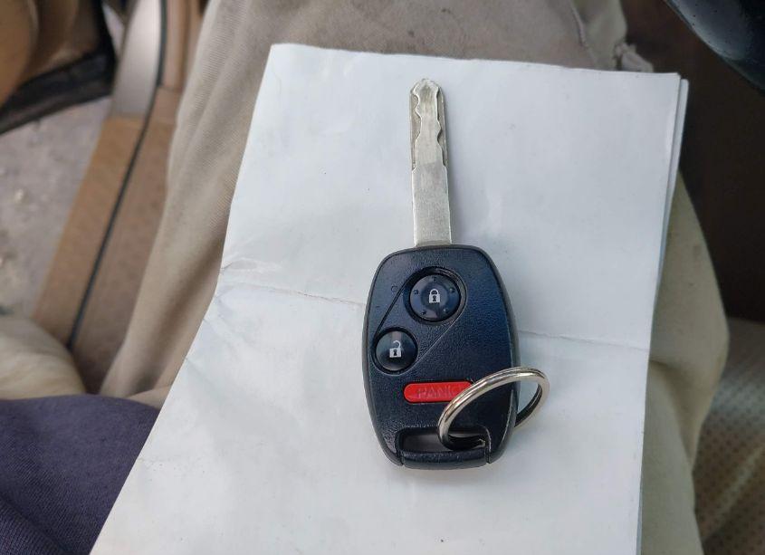 Photo 11 of 2005 Honda Pilot EX-L (VIN 5FNYF18535B059799)