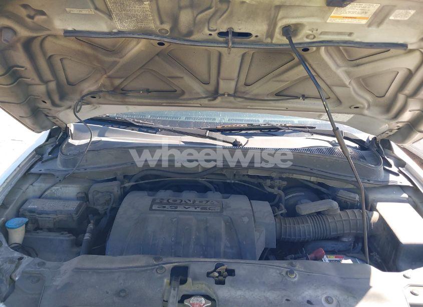 Photo 10 of 2005 Honda Pilot EX-L (VIN 5FNYF18535B063853)