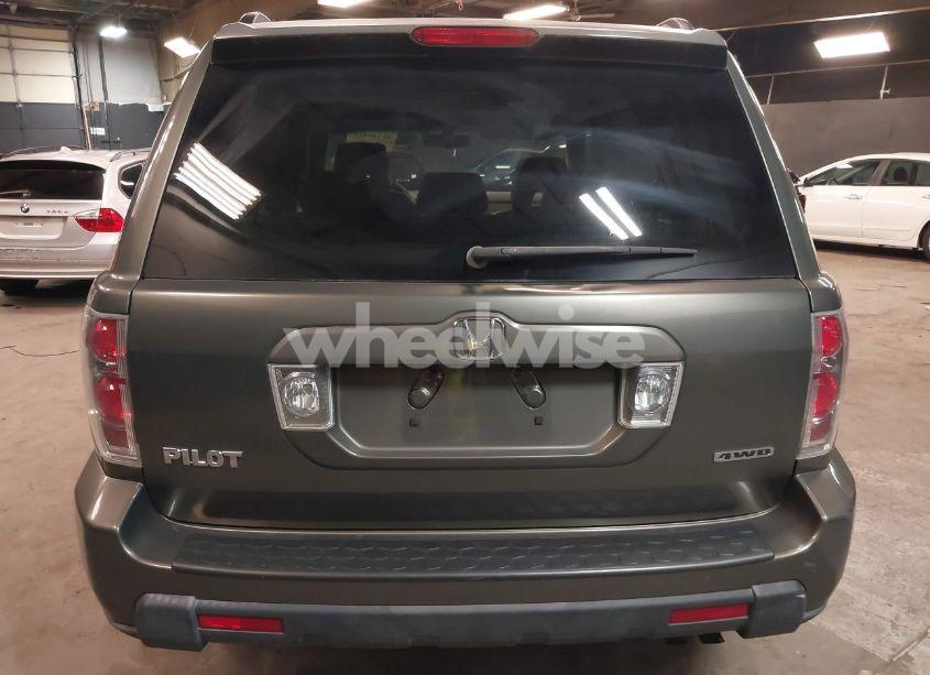 Photo 16 of 2006 Honda Pilot EX-L (VIN 5FNYF18536B023550)