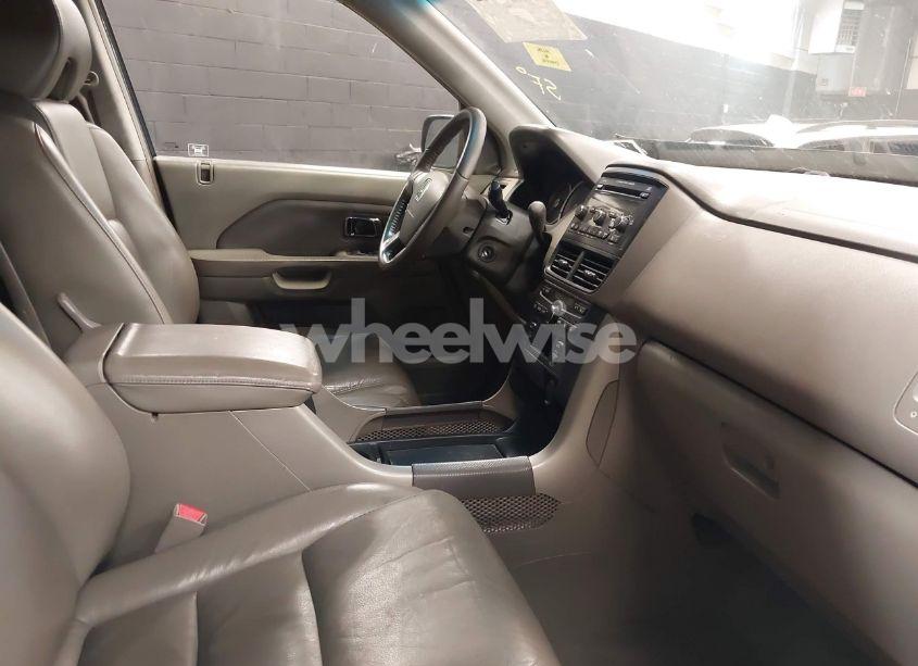 Photo 5 of 2006 Honda Pilot EX-L (VIN 5FNYF18536B023550)