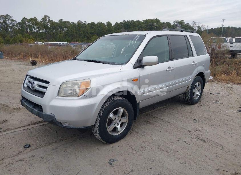Photo 2 of 2007 Honda Pilot EX-L (VIN 5FNYF18537B015420)