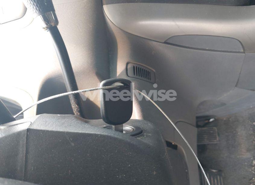 Photo 11 of 2005 Honda Pilot EX-L (VIN 5FNYF18545B035625)