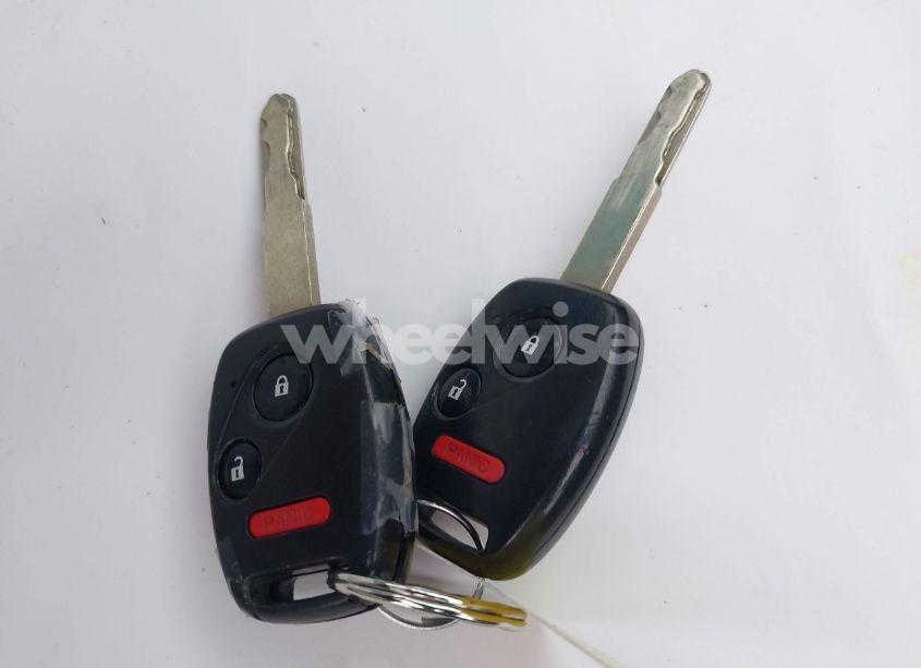 Photo 11 of 2005 Honda Pilot EX-L (VIN 5FNYF18545B060380)