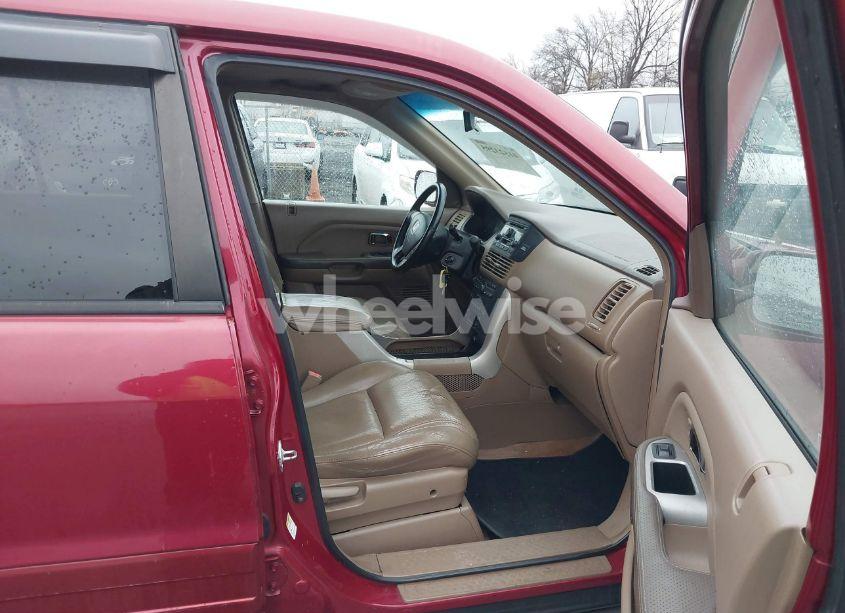 Photo 5 of 2005 Honda Pilot EX-L (VIN 5FNYF18545B060380)