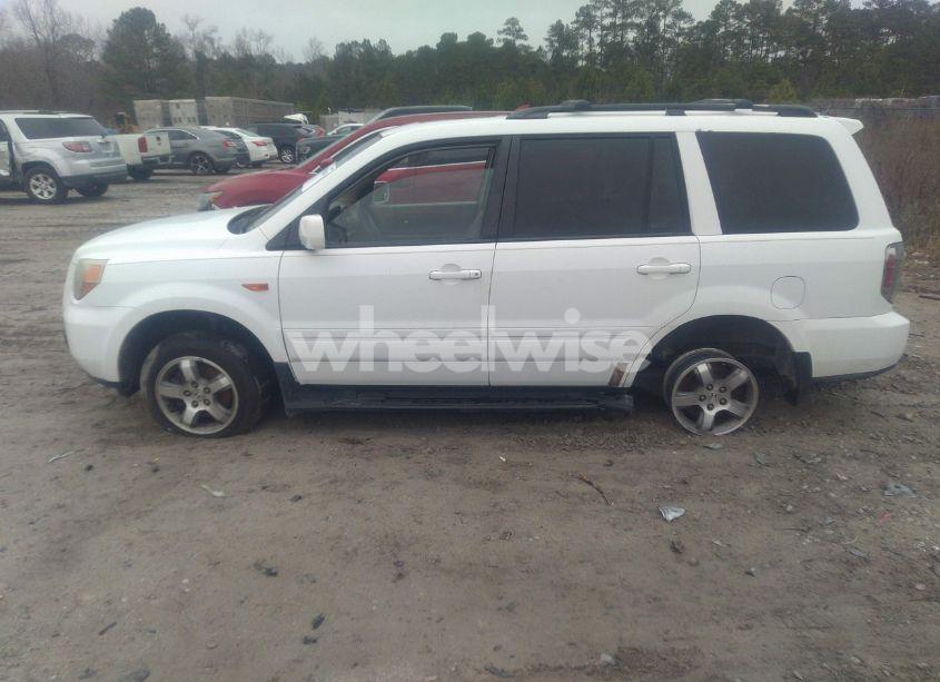 Photo 6 of 2007 Honda Pilot EX-L (VIN 5FNYF18547B013191)