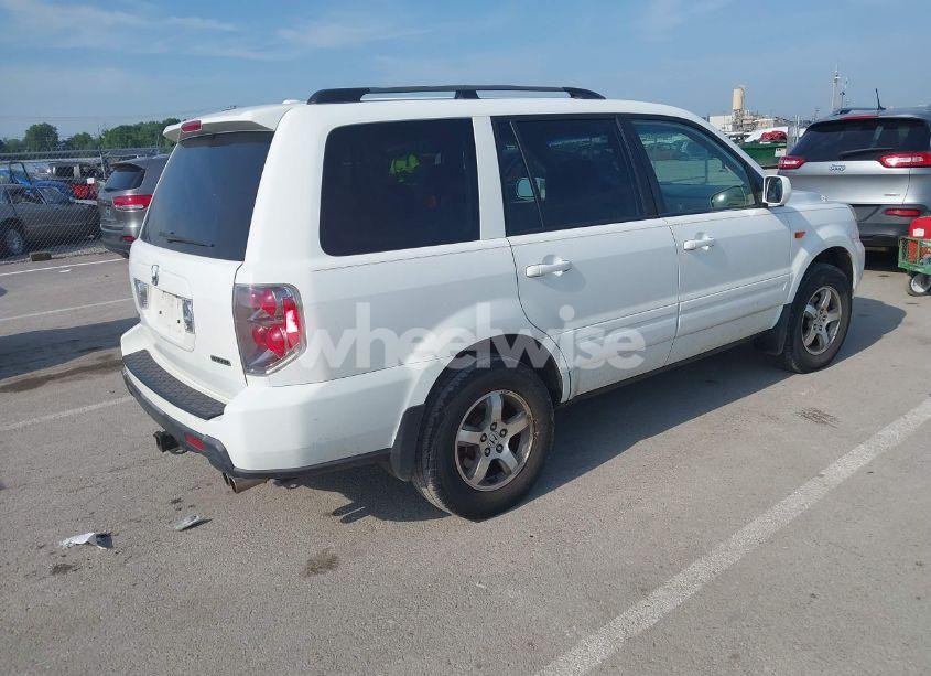 Photo 4 of 2007 Honda Pilot EXL (VIN 5FNYF18547B015099)
