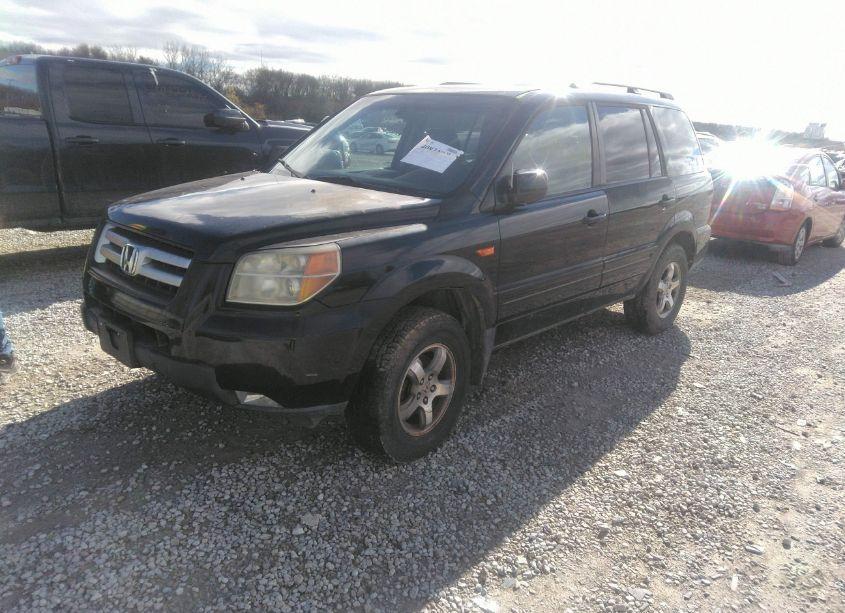 Photo 2 of 2007 Honda Pilot EX-L (VIN 5FNYF18547B022098)