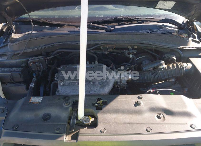 Photo 10 of 2005 Honda Pilot EX-L (VIN 5FNYF18555B005162)