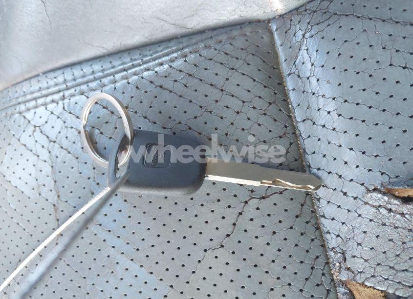 Photo 11 of 2005 Honda Pilot EX-L (VIN 5FNYF18555B005162)