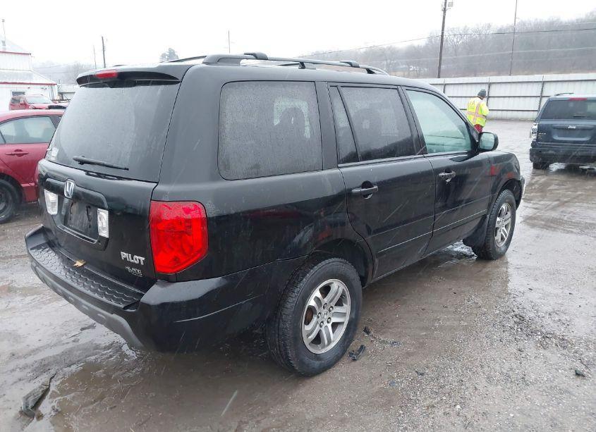 Photo 4 of 2005 Honda Pilot EXL (VIN 5FNYF18555B034127)