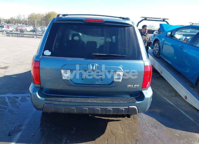 Photo 17 of 2005 Honda Pilot EX-L (VIN 5FNYF18555B034600)