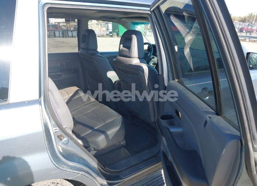 Photo 8 of 2005 Honda Pilot EX-L (VIN 5FNYF18555B034600)