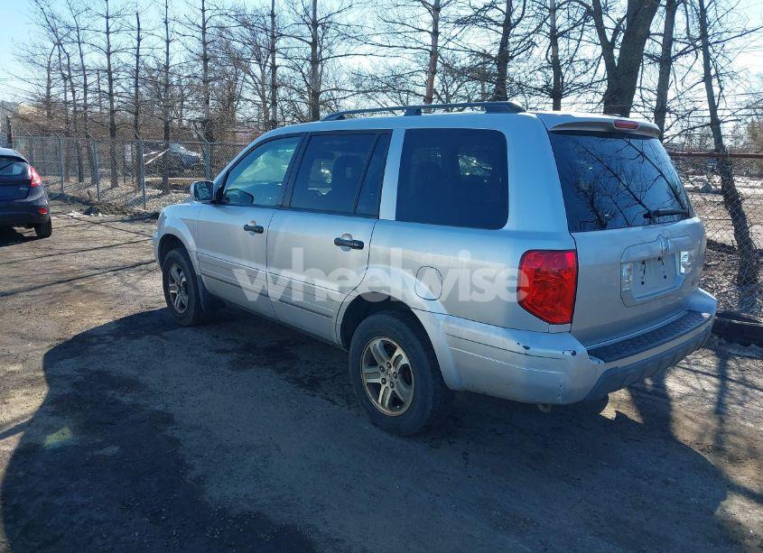 Photo 3 of 2005 Honda Pilot EX-L (VIN 5FNYF18555B049422)