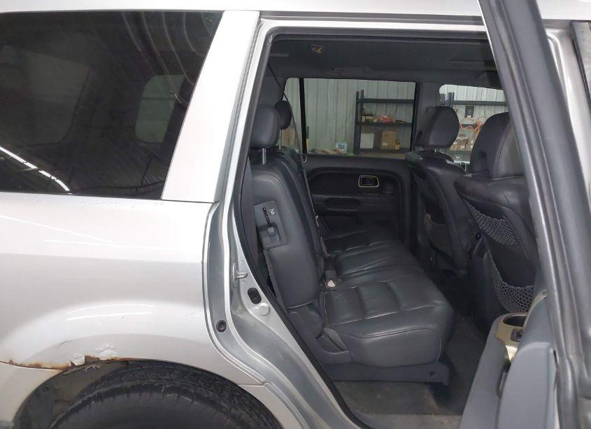 Photo 8 of 2007 Honda Pilot EX-L (VIN 5FNYF18557B005696)