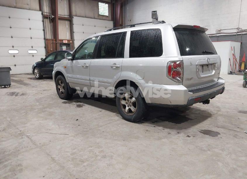 Photo 3 of 2008 Honda Pilot EX-L (VIN 5FNYF18558B048338)