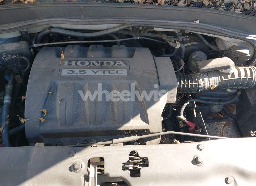 Photo 10 of 2005 Honda Pilot EX-L (VIN 5FNYF18565B028658)