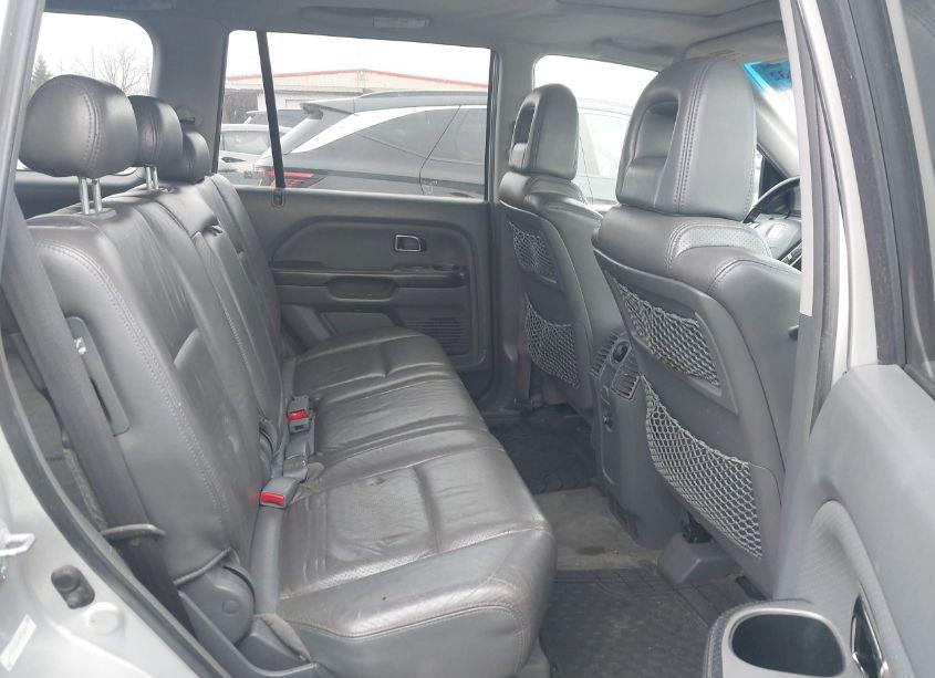 Photo 8 of 2005 Honda Pilot EX-L (VIN 5FNYF18565B034881)