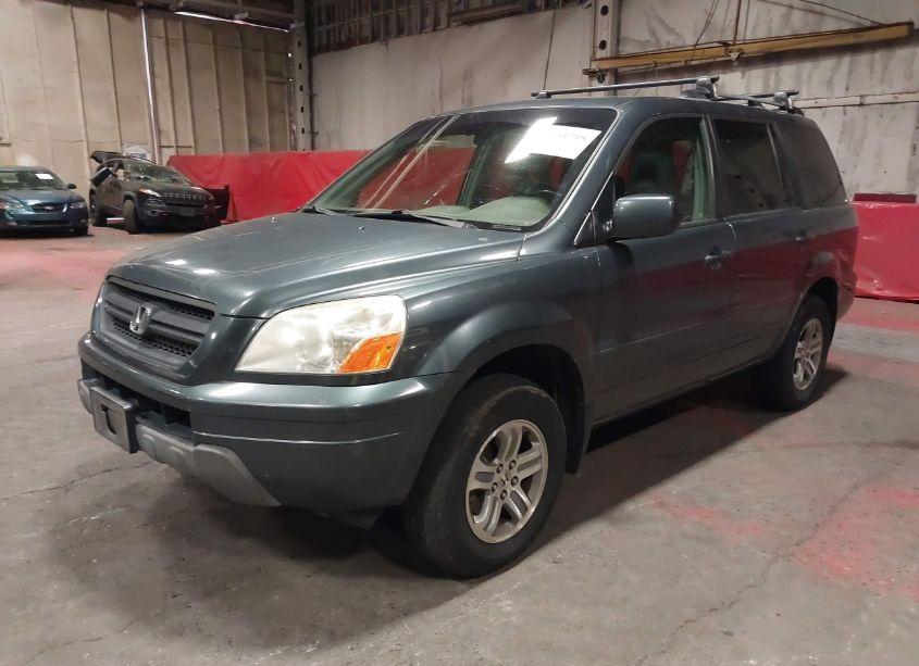 Photo 2 of 2005 Honda Pilot EX-L (VIN 5FNYF18565B053107)
