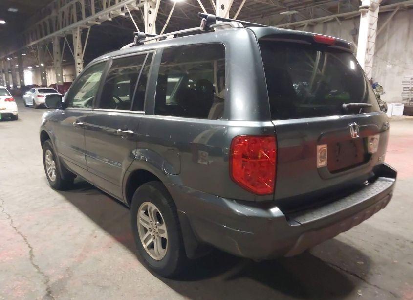 Photo 3 of 2005 Honda Pilot EX-L (VIN 5FNYF18565B053107)