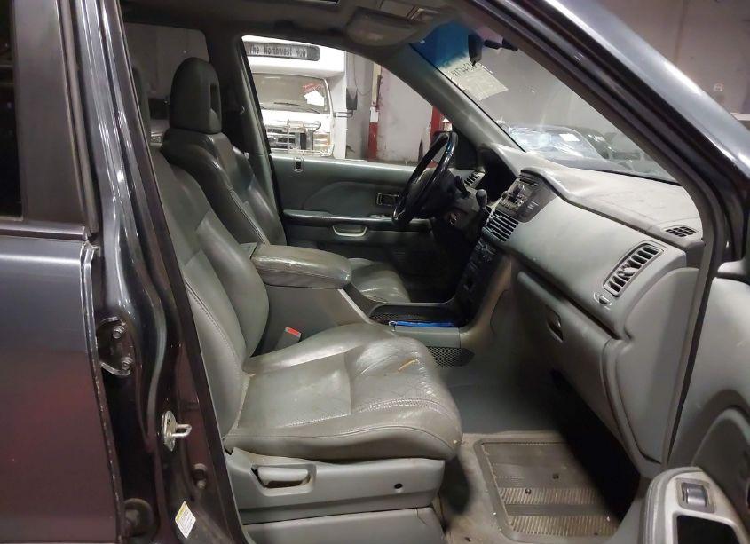 Photo 5 of 2005 Honda Pilot EX-L (VIN 5FNYF18565B053107)