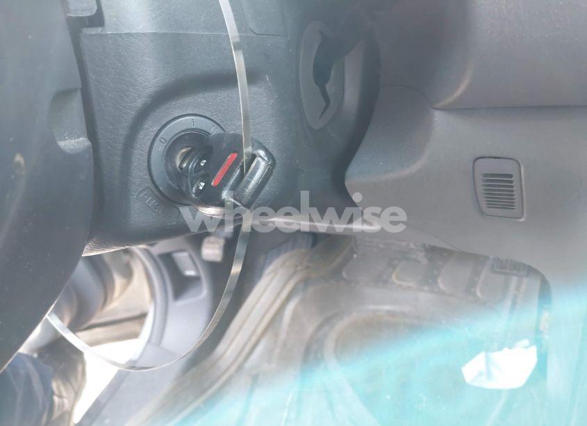 Photo 11 of 2005 Honda Pilot EX-L (VIN 5FNYF18565B063068)