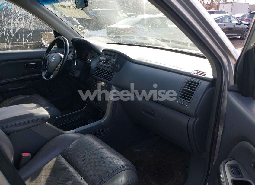 Photo 5 of 2005 Honda Pilot EX-L (VIN 5FNYF18565B063068)