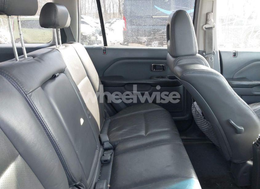 Photo 8 of 2005 Honda Pilot EX-L (VIN 5FNYF18565B063068)