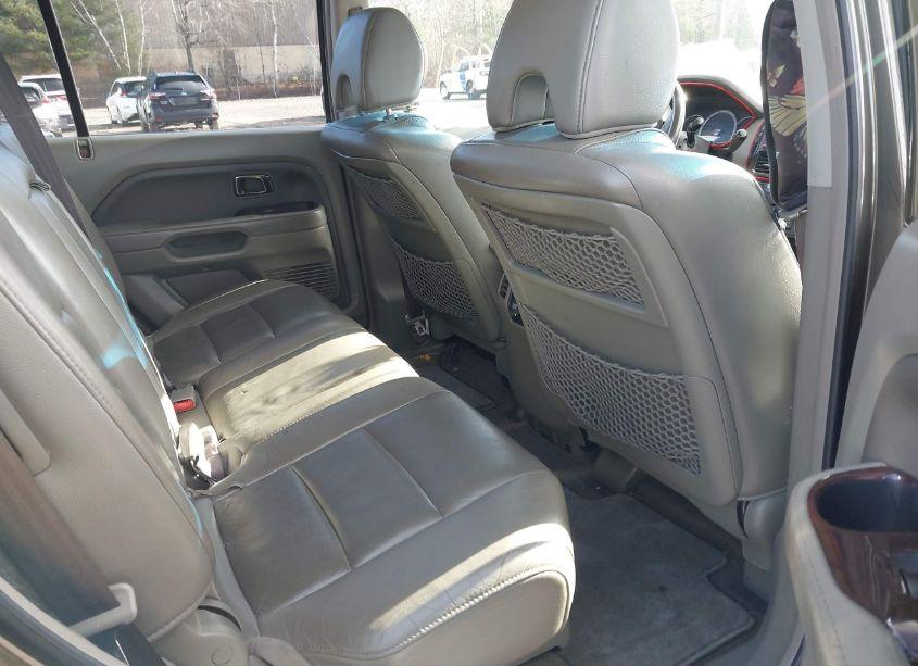 Photo 8 of 2006 Honda Pilot EX-L (VIN 5FNYF18566B029522)