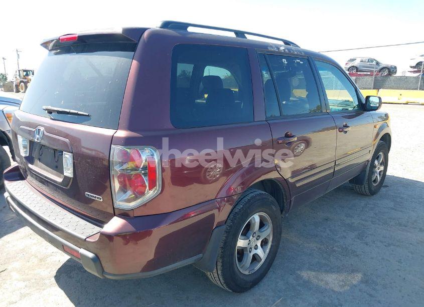 Photo 4 of 2007 Honda Pilot EX-L (VIN 5FNYF18567B011233)