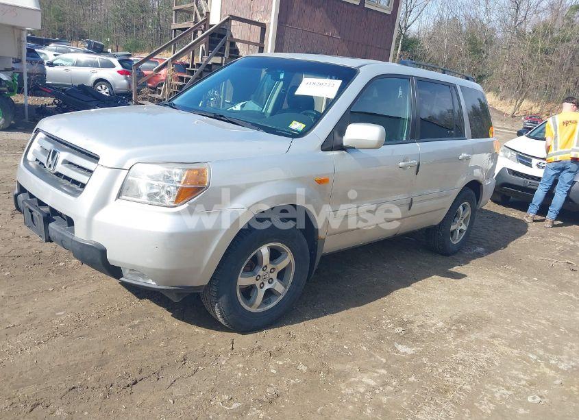 Photo 2 of 2008 Honda Pilot EX-L (VIN 5FNYF18568B027479)