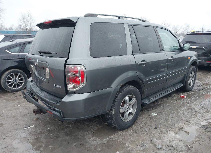 Photo 4 of 2008 Honda Pilot EX-L (VIN 5FNYF18568B032245)