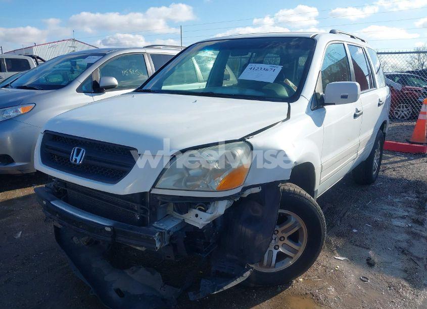 Photo 2 of 2005 Honda Pilot EX-L (VIN 5FNYF18575B043377)